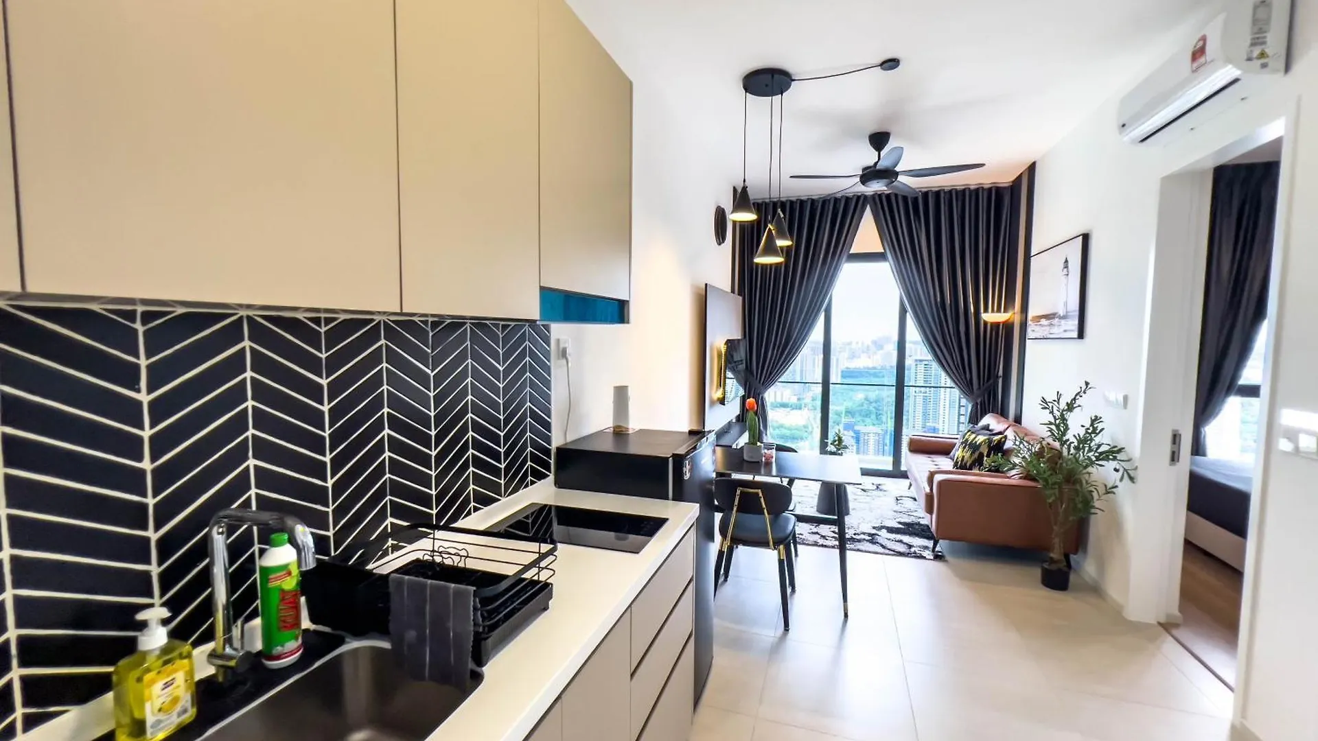Premier Stay Kl - Bangsar South - King Bed - Work Space - Near Lrt, Ve, Conexxion Kuala Lumpur 0*,
